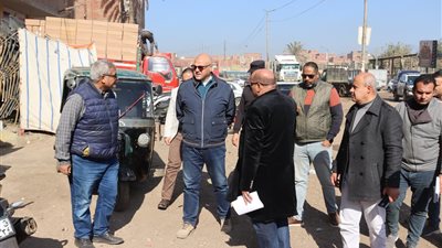 محافظ القليوبية يتابع ميدانياً النظافة ورفع الإشغالات