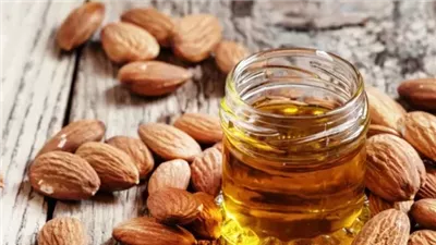 فوائد زيت اللوز الحلو| مرطب طبيعي للبشرة في الشتاء