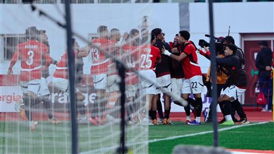 منتخب مصر يتقدم على بنين في الشوط الإضافي الأول