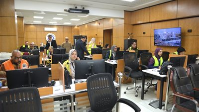 محافظ الدقهلية يتابع  أعمال النظافة ورفع الإشغالات بمحيط الكنائس استعدادًا لاحتفالات عيد الميلاد المجيد