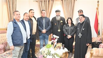 رئيس جهاز العاشر من رمضان يهنئ أقباط المدينة بعيد الميلاد