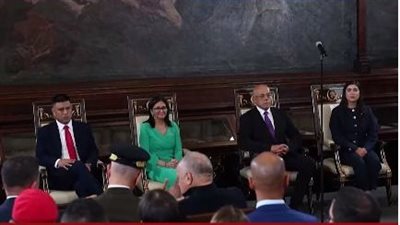 رودريغيز تؤدي اليمين الدستوري رئيسة مؤقتة لفنزويلا  