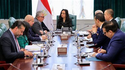 وزيرة التضامن تبحث توفير فرص عمل لدعم التمكين الاقتصادي لأسر 