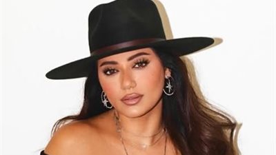 إيلي عواد: صممت فستان رحمة رياض خلال أيام (خاص)