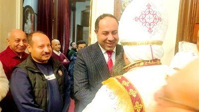 رئيس المؤسسة العلاجية يزور كنيسة المستشفى القبطي بالقاهرة لتهنئة الأقباط بعيد الميلاد