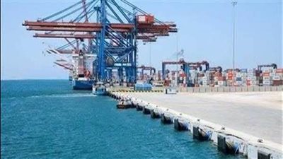 تعليق حركة الملاحة البحرية بميناء العريش نتيجة تدهور الطقس 