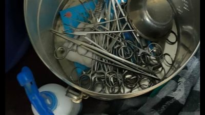 ضبط غرفة عمليات غير مرخصة داخل عيادة خاصة بديرب نجم