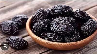 فوائد التمر الأسود لتعزيز الطاقة والمناعة صباحًا