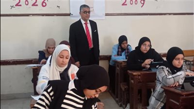 وكيل تعليم أبوتشت يؤكد انتظام سير امتحانات النقل للثانوية عبر التابلت