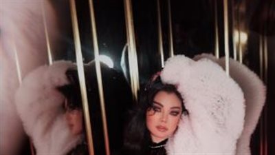 هيفاء وهبي.. إطلالة ساحرة  بالدانتيل الفرنساوي