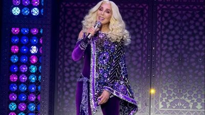 شير تتفاوض مع نتفليكس لإنتاج سلسلة وثائقية عنها بـ 12.6 مليون 