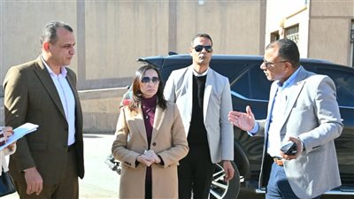 محافظ البحيرة تتفقد المحطة الوسيطة بدمنهور