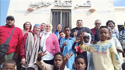 في يومها الثالث.. قافلة الثقافة تصل إلى رأس حدربة وحلايب وتفاعل مع الورش الحرفية والفنية