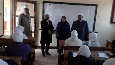 نقل الإعدادية الازهرية يختمون امتحاناتهم بالإسماعيلية