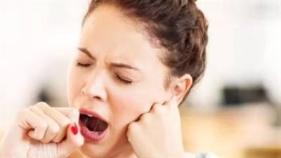 دراسة: قلة النوم تستنزف صحة الدماغ وتقصّر العمر