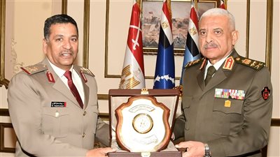 وزير الدفاع يلتقى وفدا من الاتحاد العربي للرياضة العسكرية