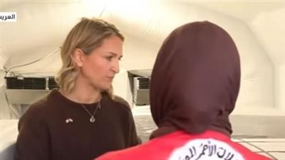 وزيرة خارجية أيرلندا تتفقد مراكز المساعدات اللوجستية التابعة للهلال الأحمر المصري بالعريش