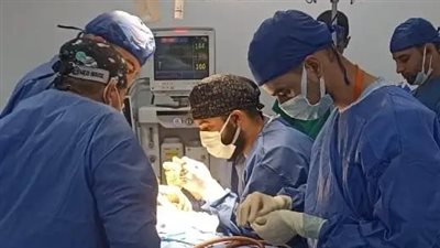 إجراء عمليتين جراحيتين دقيقتين لطفين بعمر عام بمستشفى الأطفال بأبوحمص