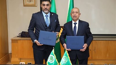 الأكاديمية العربية توقّع مذكرة تفاهم مع جامعة الجزيرة الذكية لدعم التعليم الالكتروني