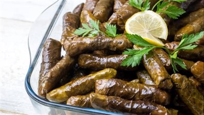 طريقة عمل ورق العنب بدبس الرمان