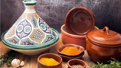 طعام صحي أم معادن ثقيلة؟.. تحذير من مخاطر بعض أواني الفخار