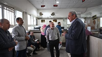محافظ الغربية يتابع مستوى الخدمات بالمركز التكنولوجي ويستقبل المواطنين