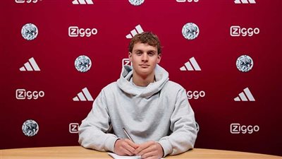 أياكس أمستردام يتعاقد مع نجل إبراهيموفيتش على سبيل الإعارة