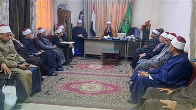 استعدادًا لاستقبال شهر رمضان.. مدير أوقاف الفيوم يلتقي مديري الإدارات