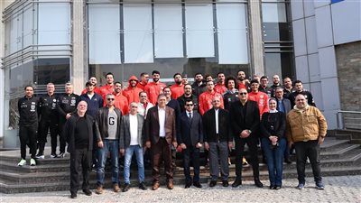 وزير الرياضة يحفز ويؤازر لاعبي منتخب مصر لكرة اليد قبل السفر إلى رواندا للمشاركة في أمم أفريقيا