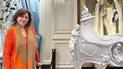 إلهام شاهين تودع القاهرة استعدادًا لحضور حفل جوي اووردز.. صور 