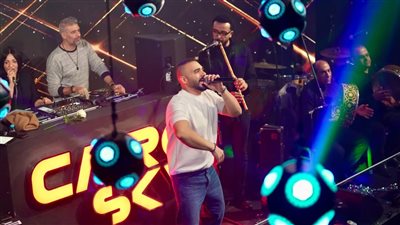 جوزيف عطيّة في حفل كامل العدد ويوجه رسالة دعم قوية للمنتخب المصري