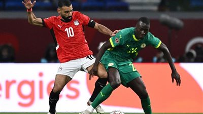 مصر ونيجيريا مباشر الآن.. صراع القارة السمراء يتجدد بتاريخٍ ثقيل وحسابات فنية معقدة