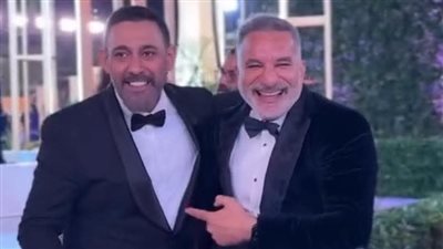 Joy Awards يشهد نهاية الخلاف بين عمرو مصطفى وباسم يوسف
