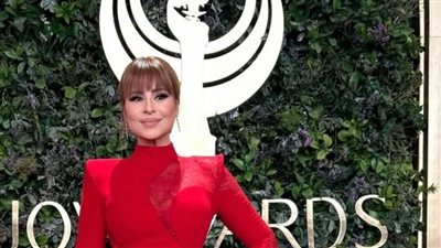 كارول سماحة تشبه زهرة الحب في حفل Joy Awards