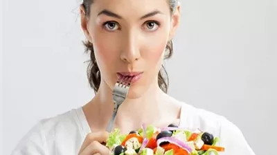 دراسة: تناول الطعام ببطء يقلل هرمون الجوع بنسبة 30%