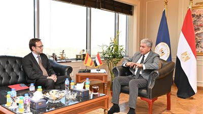  وزير السياحة يلتقي سفير إسبانيا بالقاهرة لبحث تعزيز التعاون المشترك