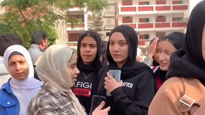 طلاب الشهادة الإعدادية بالبحيرة يؤدون امتحان مادتي «الدراسات والهندسة»