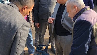 محافظ الدقهلية يتفقد مخزن اسطوانات بوتاجاز عزبة أبو سليمان بدكرنس