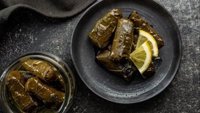 طريقة عمل ورق العنب بزيت الزيتون والليمون