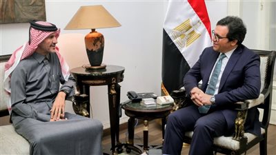 وزير الثقافة يلتقي سفير قطر بالقاهرة لتعزيز التعاون 