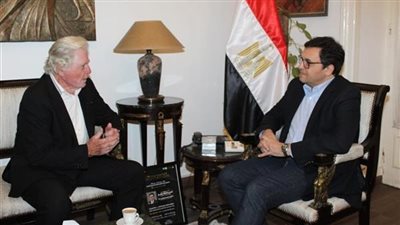 وزير الثقافة يبحث مع إدارة مهرجان القاهرة السينمائي سبل تطوير الدورة الـ47 ومواجهة التحديات