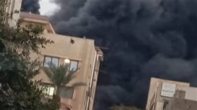 السيطرة على حريق ضخم بمصنع بالمنطقة الصناعية بالعبور بمحافظة القليوبية 