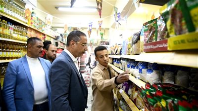 محافظ الفيوم يوجه برفع كفاءة النظافة العامة ورفع الإشغالات بمختلف شوارع وميادين المدينة