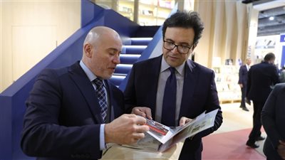 وزير الثقافة يتفقد معرض القاهرة الدولي للكتاب في دورته الـ57 ويلتقي عدداً من المشاركين