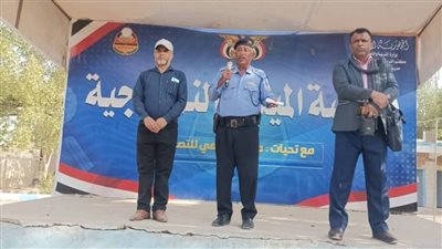 تحركات شرطة السير لتوعية طلاب محافظة مأرب بالجمهورية اليمنية ضد الحوادث