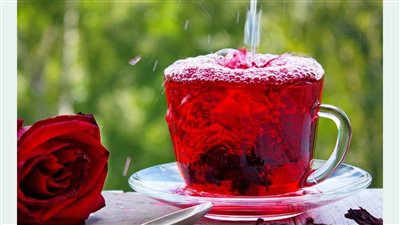 ما أفضل وقت لشرب شاي الكركديه لخفض ضغط الدم؟