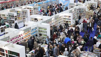 نصف مليون زائر تقريبًا في اليوم الثالث من فتح أبواب معرض القاهرة للكتاب للجمهور