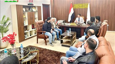 رئيس جهاز حدائق العاصمة يُعقد اجتماعًا مع مسؤولى الشركات المنفذة لمشروع ظلال