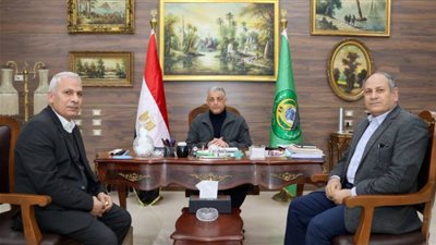 محافظ الإسماعيلية يستقبل قافلة علمية زراعية لرفع كفاءة الإنتاج المحلي 