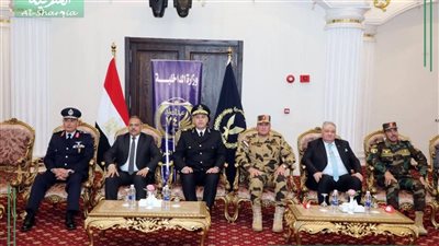 محافظ الشرقية يهنئ رجال الشرطة بعيدهم الـ 74